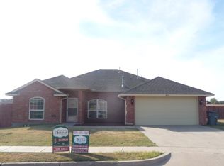 4835 SW Waterstone Pl, Lawton, OK 73505