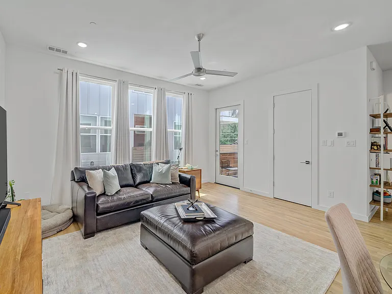1510 N Washington Ave #102 — Photo 4