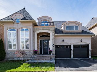 549 Daniel Clarke Way, Oakville, ON L6M0N9