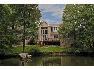 1296 Smith Cove Cir, Virginia Beach, VA 23455