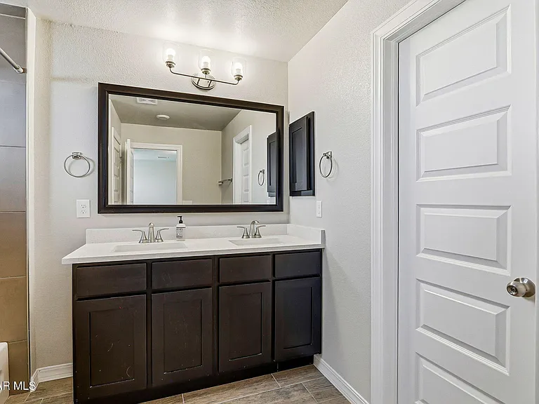 1048 Nepal Sky St — Photo 31