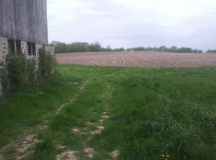 S102W15746 Heinrich Dr, Muskego, WI 53150