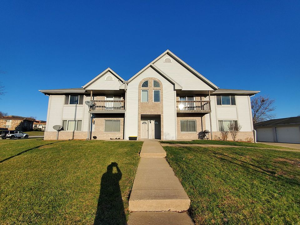 1st image of 1344 Meadowcreek Dr APT 2
