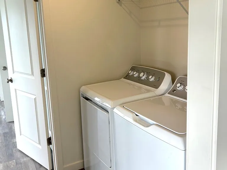 126 E Evergreen Dr #105 — Photo 14