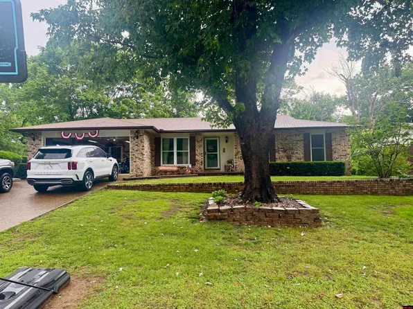 1205 S Kingswood Way, Mountain Home, AR 72653