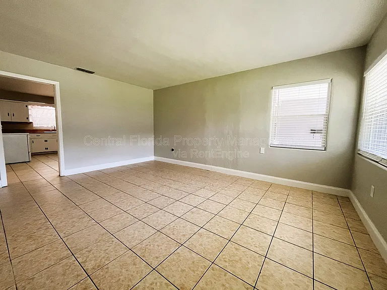 1510 Altaloma Ave — Photo 3