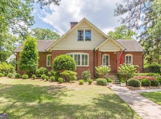 1878 Cambridge Ave, College Park, GA 30337