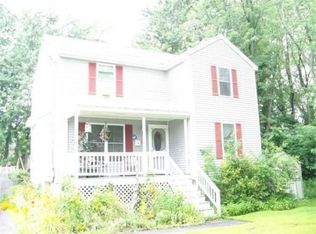 71 Lauriat St, Lowell, MA 01851