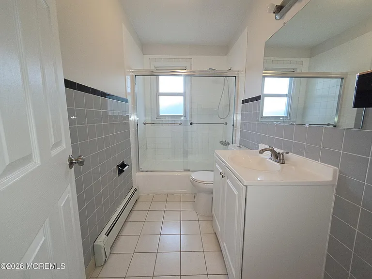 1 George St #2 — Photo 4