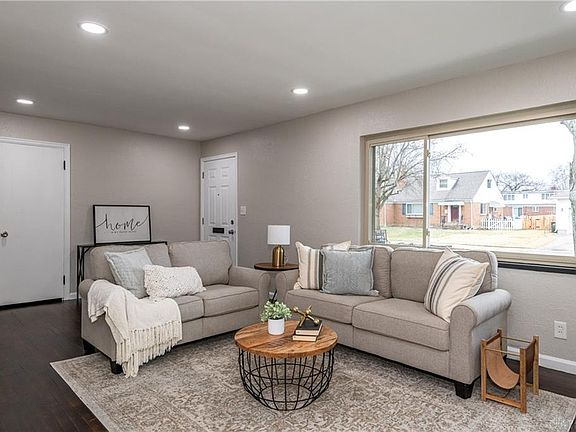 4th image of 4108 Maricarr Dr