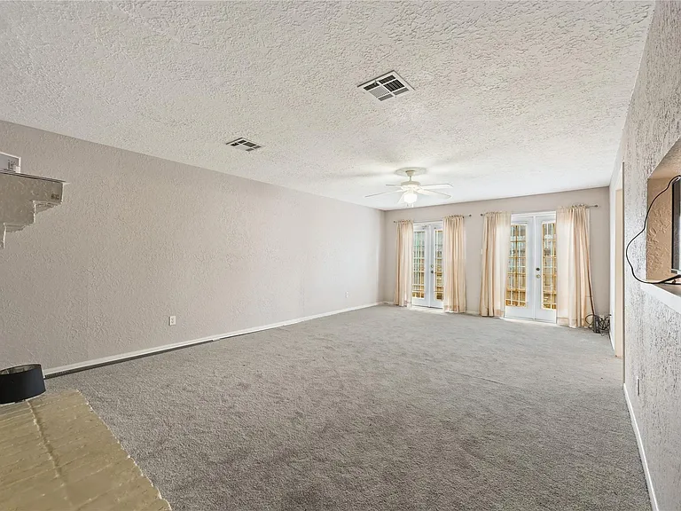 14213 Lost Meadow Ln — Photo 5