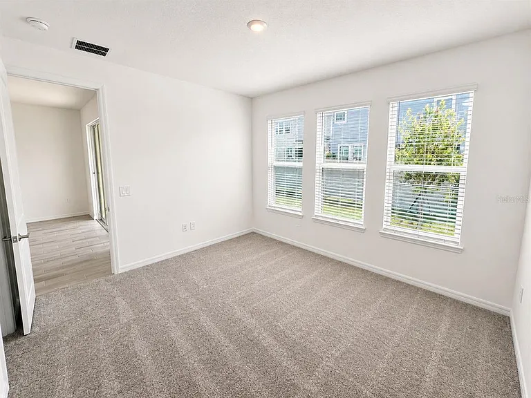 994 Teal Creek Dr — Photo 8