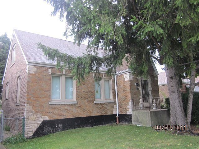 2nd image of 5215 S Moody Ave