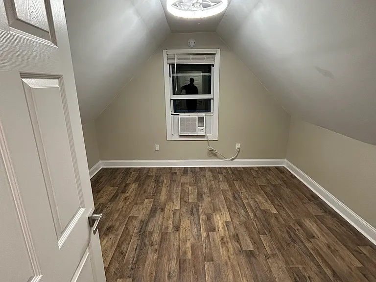 2608 Selma Ave — Photo 12
