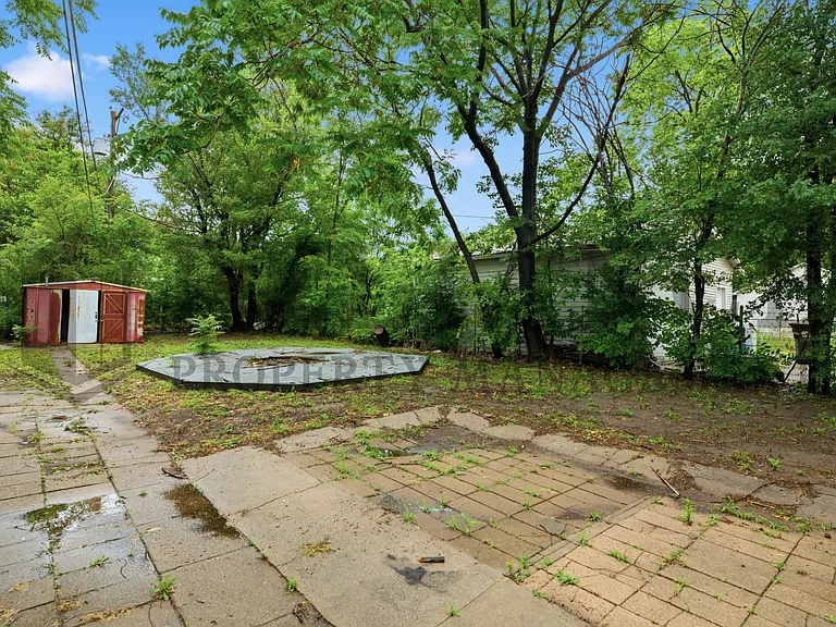 1425 S Laura Ave — Photo 3