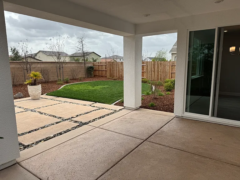 1417 Wadsworth Cir — Photo 21