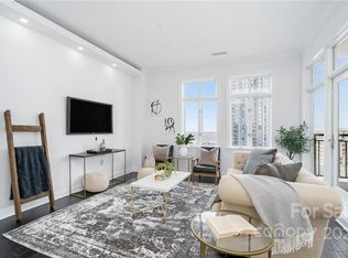 230 S Tryon St UNIT 1101, Charlotte, NC 28202