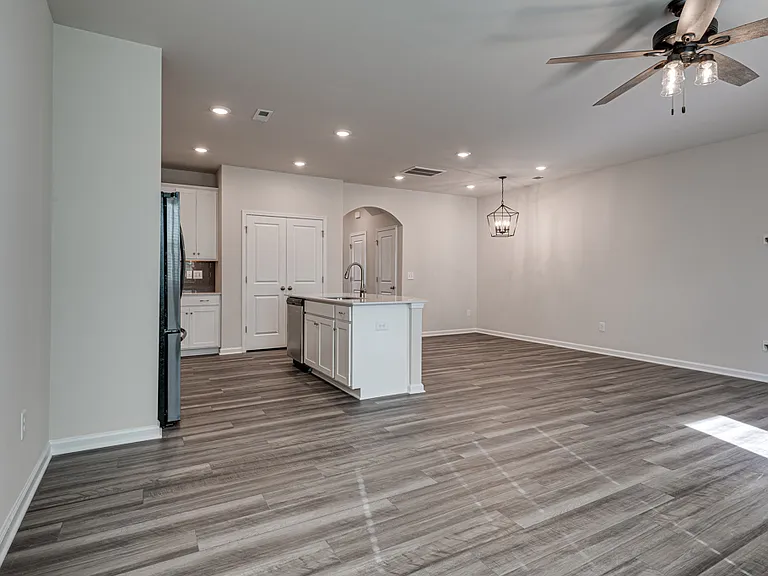 13045 Cottage Crest Ln — Photo 6