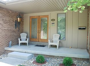 2380 N Kenwood Ct, Decatur, IL 62526