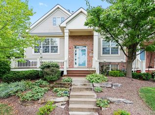 479 E Railroad Ave, Bartlett, IL 60103