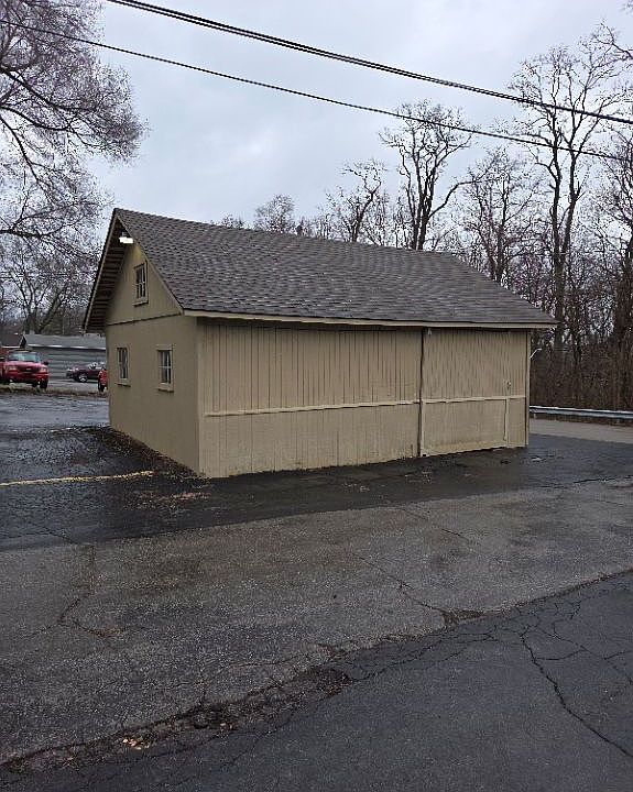 2nd image of 16 N Main St