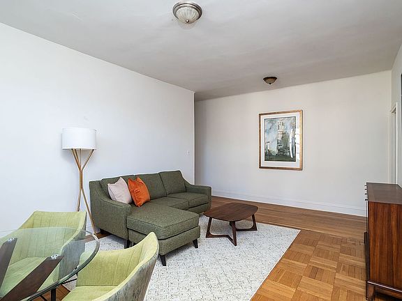 4th image of 804 W 180th St APT 52