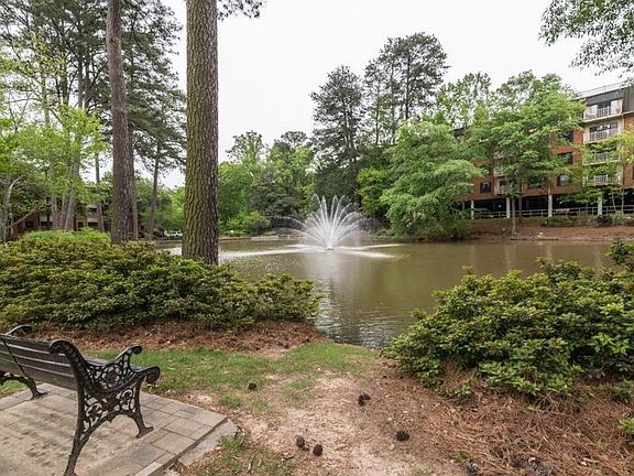 5th image of 24109 Plantation Dr NE