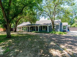 907 Griffith Ave, Terrell, TX 75160