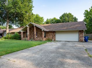 15 Pebble Brook Dr, Conway, AR 72034