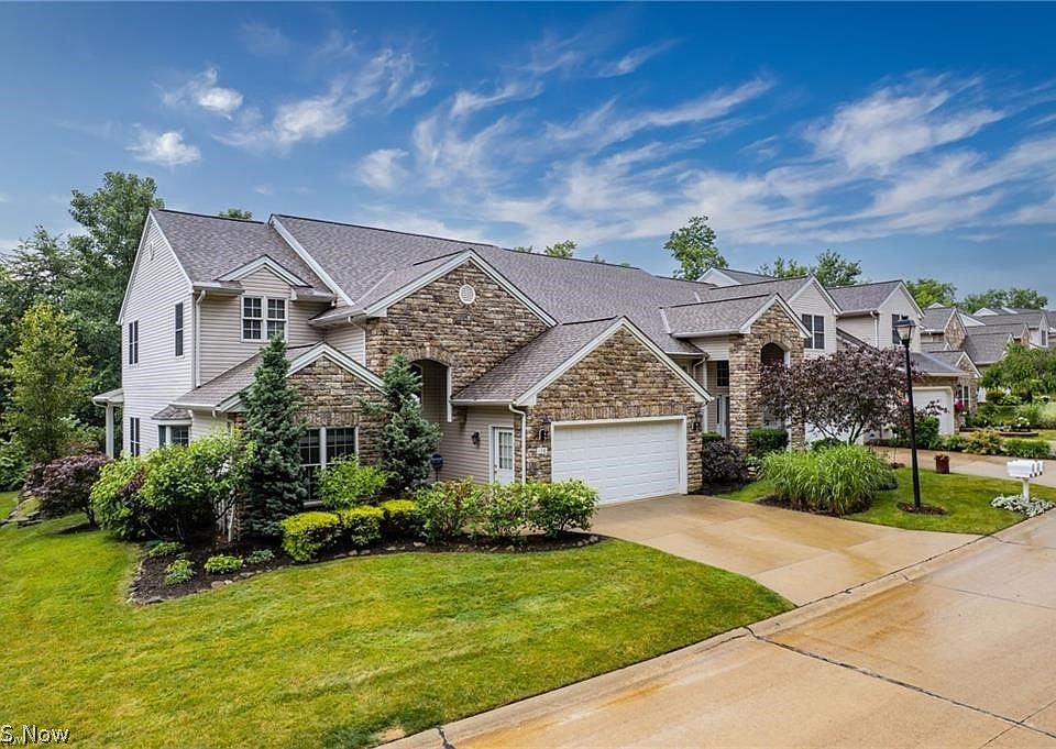 1st image of 138 Stonecreek Dr