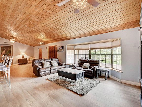 Home For Sale In The Acreage