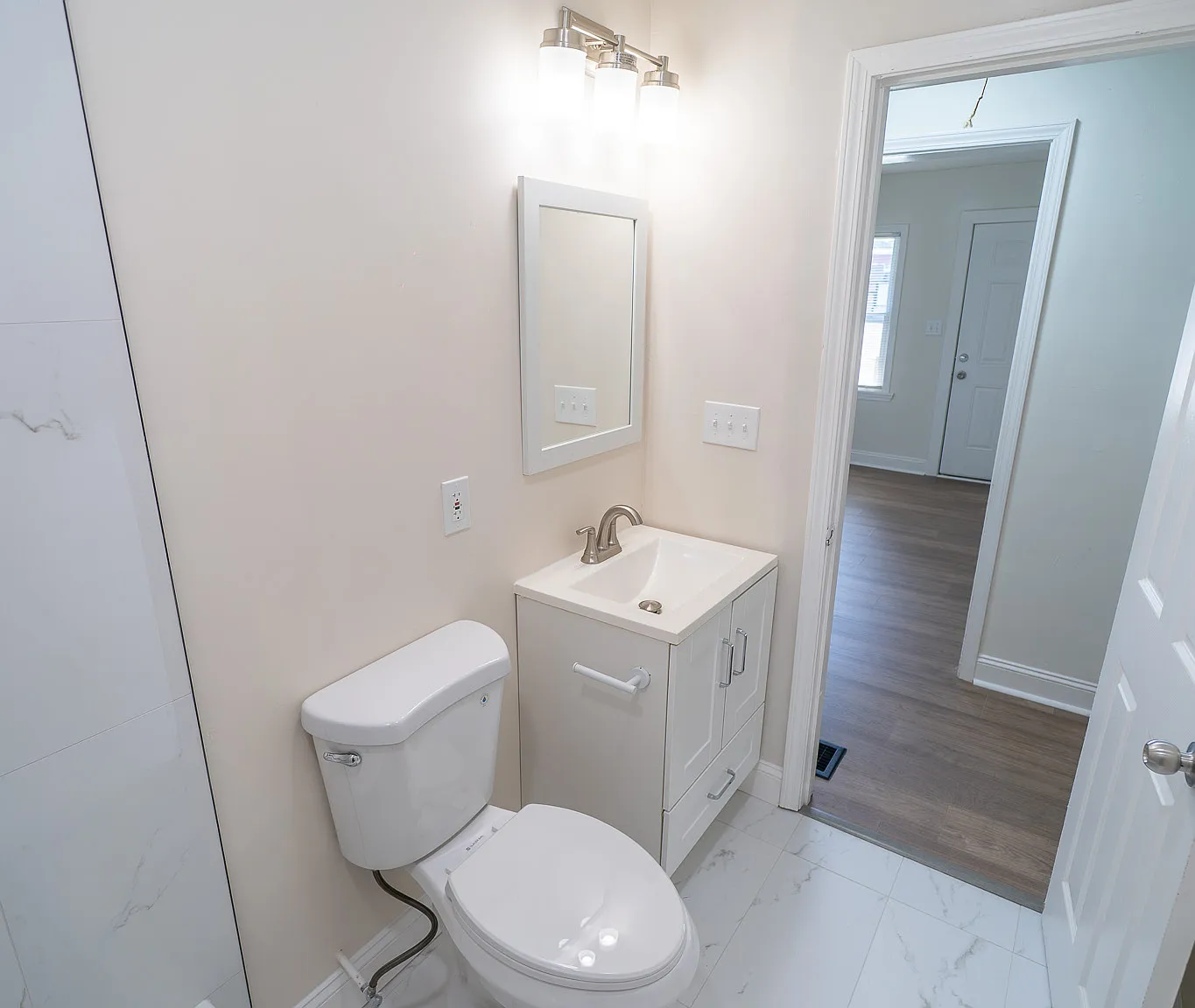 4 bed, 1245 sqft, $1,975 — Photo 4