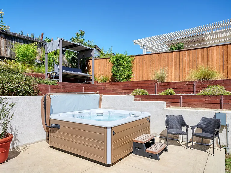 3078 N Saddleback Ct — Photo 40