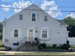 47 Metropolitan Rd, Providence, RI 02908