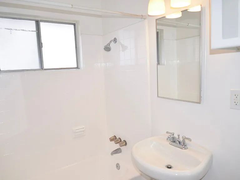 1 W Avenida Ramona — Photo 8