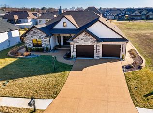 2065 Chadwick Dr, Newburgh, IN