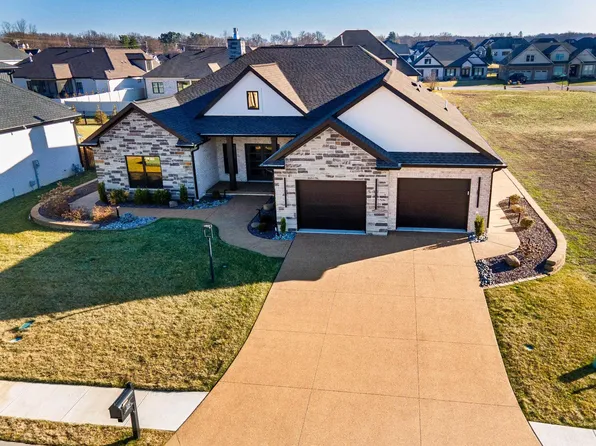 2065 Chadwick Dr, Newburgh, IN 47630