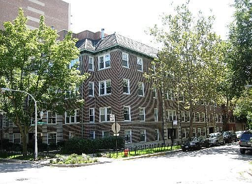 1st image of 2935 N Pine Grove Ave #2G