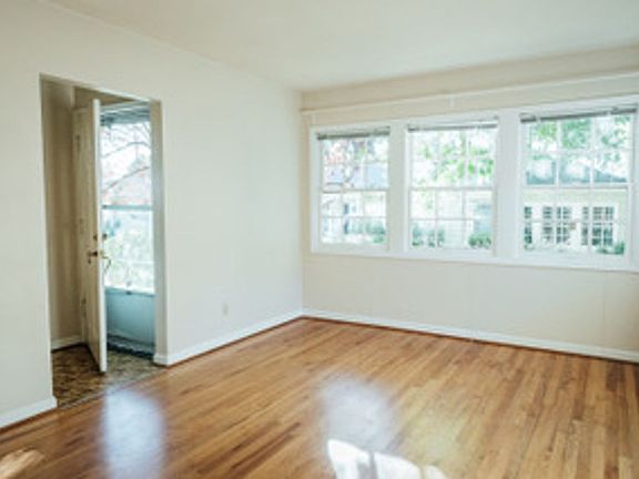 5th image of 4021 SE Belmont St #4027