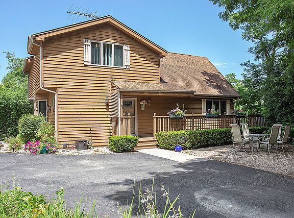 2nd image of 148 Fossil Lake Ct