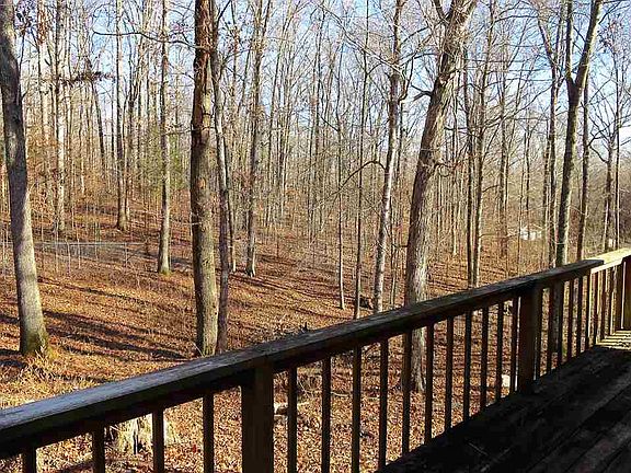 5th image of 39 Goldenrod Dr