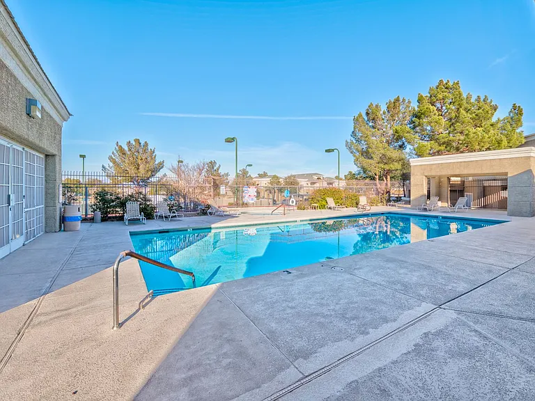 8070 W Russell Rd #2030 — Photo 8