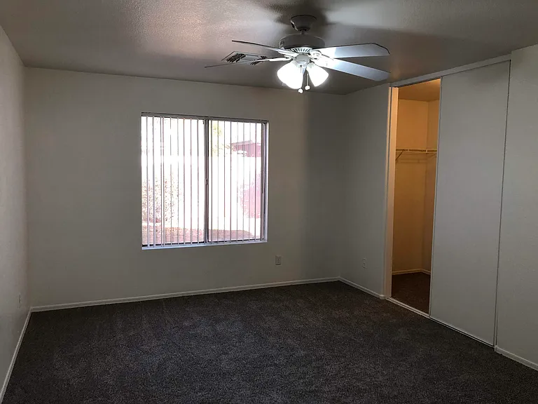 16176 W Adams St — Photo 11