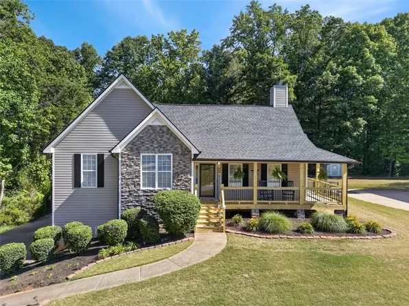 317 Barrington Dr, Hiram, GA 30141