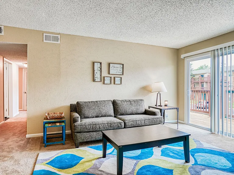 Ashford Place Apartments — Photo 35