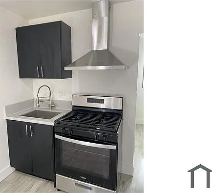 1410 S Casino Center Blvd #13 — Photo 9
