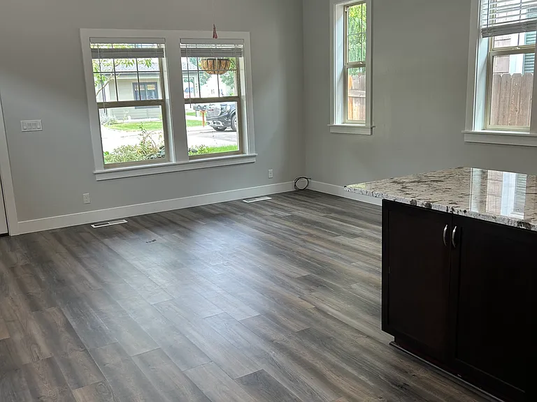 6405 W York St — Photo 8