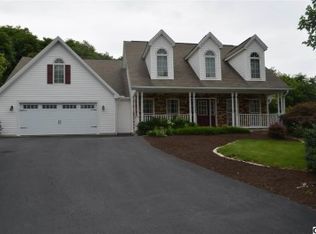 127 Round Ridge Rd, Mechanicsburg, PA 17055