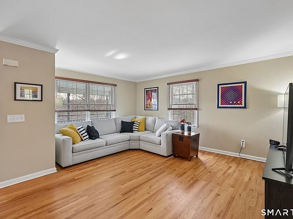 4th image of 13 King Street