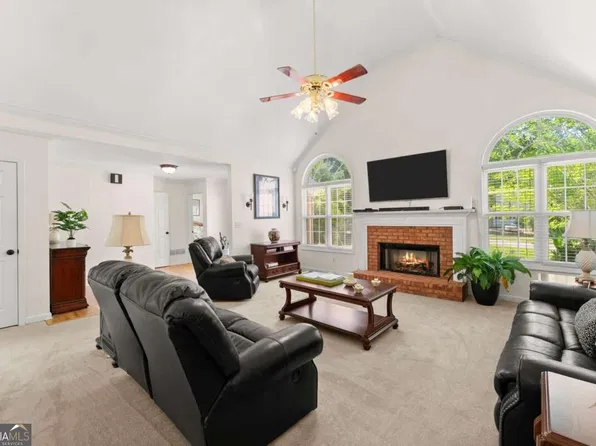 207 Nugget Trl, Braselton, GA 30517